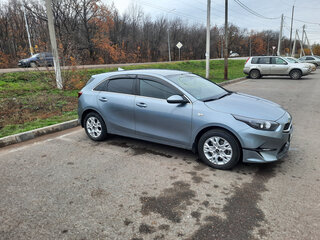 2022 Kia Ceed III Рестайлинг, серый, 2150000 рублей, вид 4
