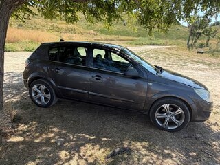 2010 Opel Astra H Рестайлинг, серый, 550000 рублей, вид 2