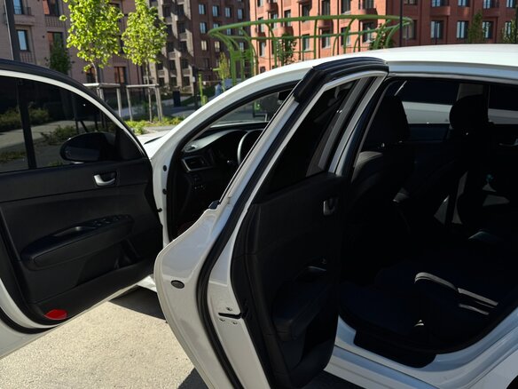 2019 Kia Optima IV Рестайлинг, белый, 1390000 рублей - вид 6