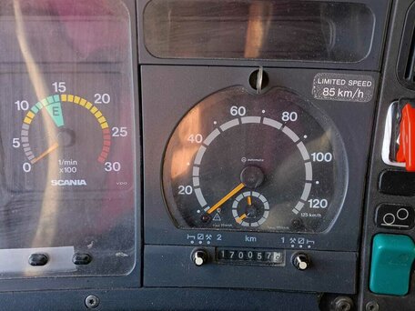 2004 Scania 4-Series, белый, 2000000 рублей, вид 3