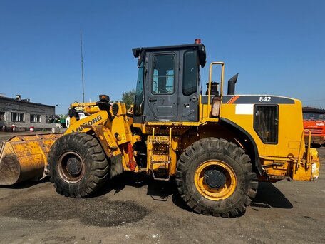 2015 LiuGong 842H, жёлтый, 3090000 рублей, вид 1
