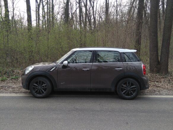 2011 Mini Countryman Cooper S I, коричневый - вид 3