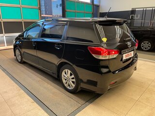 2011 Toyota Wish II, чёрный, 1450000 рублей, вид 4
