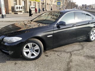 2011 BMW 5 серии 520d VI (F10/F11/F07), чёрный, 1490000 рублей, вид 1