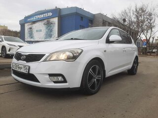 2011 Kia Ceed I Рестайлинг, белый, 750000 рублей, вид 1