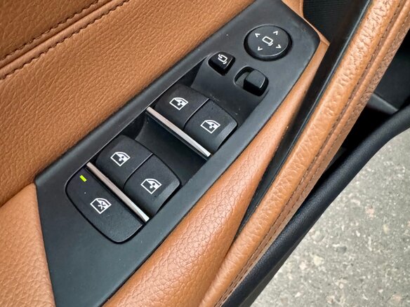 2017 BMW 5 серии 520d xDrive VII (G30/G31/G38), серый, 2600000 рублей - вид 13