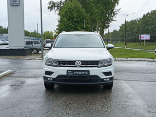 2017 Volkswagen Tiguan II, белый, 2260000 рублей, вид 2