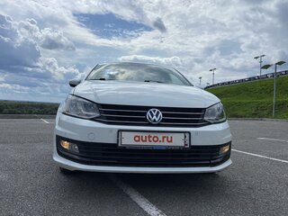 2019 Volkswagen Polo V Рестайлинг, белый, 1430000 рублей, вид 2
