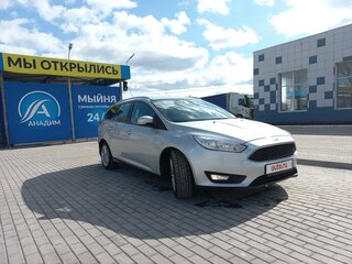2016 Ford Focus III Рестайлинг, серебристый, 975000 рублей, вид 1