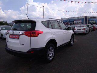 2014 Toyota RAV4 IV (XA40), белый, 2350000 рублей, вид 4