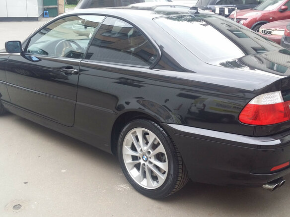 2004 BMW 3 серии 330i IV (E46) Рестайлинг, чёрный - вид 3