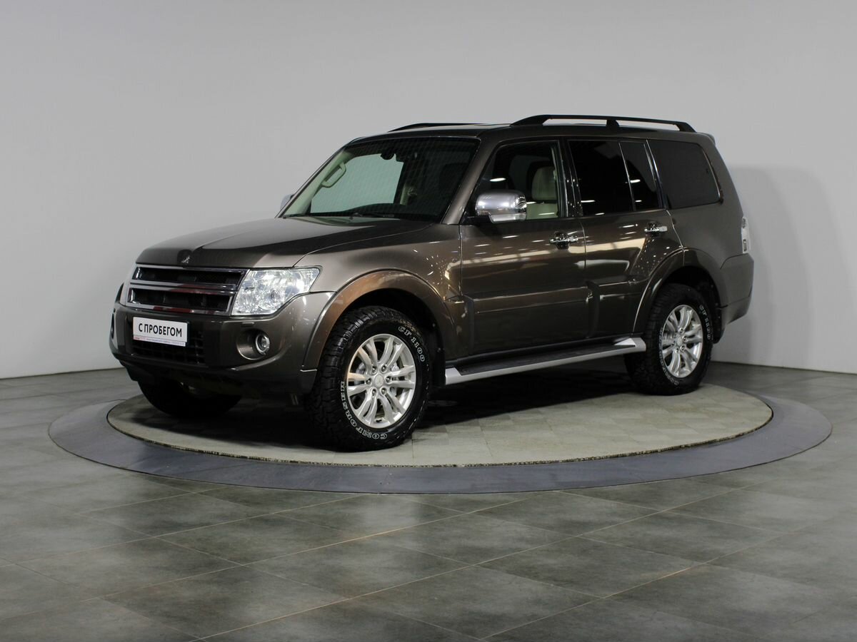 Открыть фотографии: Mitsubishi Pajero IV Рестайлинг 1
