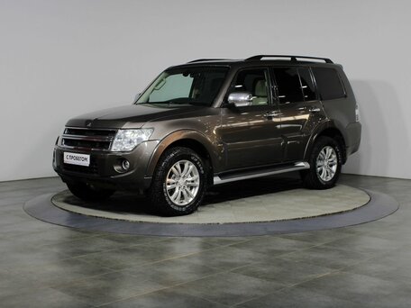 Mitsubishi Pajero IV Рестайлинг 1