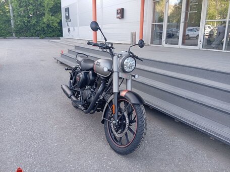 2026 Royal Enfield Classic 350, серый, 520000 рублей, вид 3