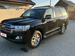 2015 Toyota Land Cruiser 200 Series Рестайлинг 2, чёрный, 4850000 рублей, вид 1