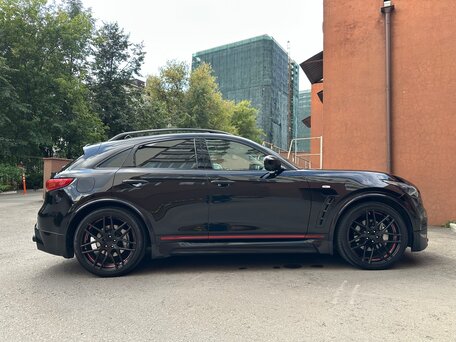 2016 Infiniti QX70, чёрный, 3090000 рублей, вид 4