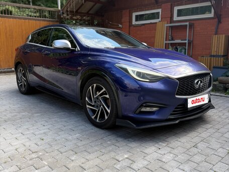 2016 Infiniti Q30, синий, 1900000 рублей, вид 3