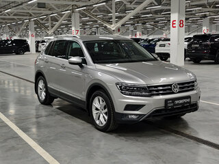 2018 Volkswagen Tiguan II, серебристый, 2960000 рублей, вид 3