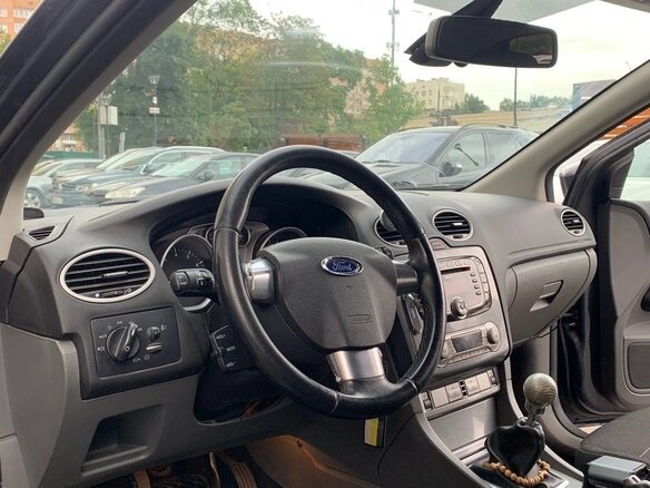 2010 Ford Focus II Рестайлинг, серый, 750000 рублей - вид 18