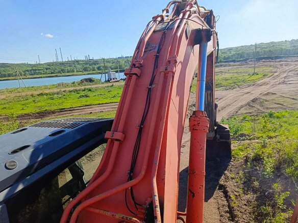 2006 Hitachi ZX470, золотистый, 5100000 рублей - вид 2