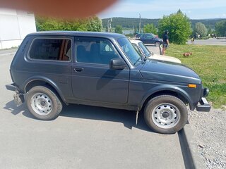 2018 Lada (ВАЗ) 2121 (4x4) I Рестайлинг, серебристый, 650000 рублей, вид 2