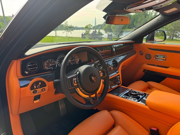 2022 Rolls-Royce Ghost Black Badge II (Series I), чёрный, 34990000 рублей - вид 10