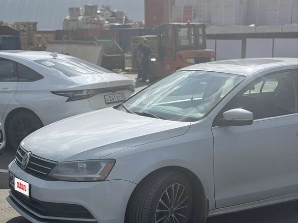 2017 Volkswagen Jetta VI Рестайлинг, серый, 1400000 рублей