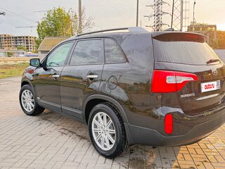 2017 Kia Sorento II Рестайлинг, чёрный, 2200000 рублей, вид 4