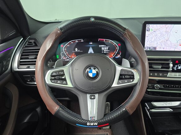 2022 BMW X4 20i II (G02) Рестайлинг, чёрный - вид 2