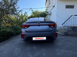 2019 Kia Rio IV, серый, 1450000 рублей, вид 5
