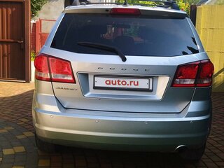 2011 Dodge Journey I Рестайлинг, серебристый, 1168907 рублей, вид 3