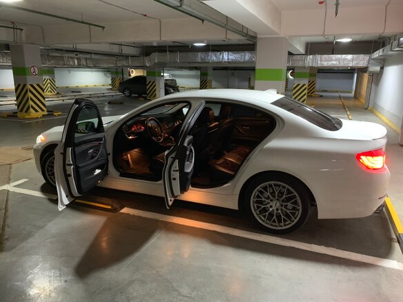 2012 BMW 5 серии 528i xDrive VI (F10/F11/F07), белый - вид 8