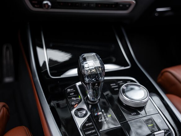 2019 BMW X7 M50d I (G07), белый - вид 18
