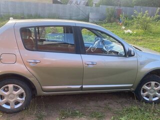 2011 Renault Sandero I, бежевый, 280000 рублей, вид 3