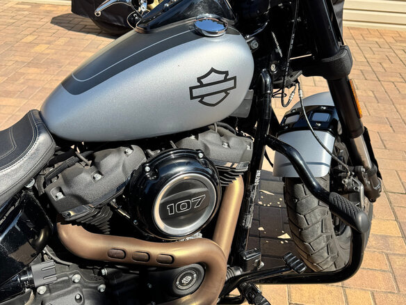 2019 Harley-Davidson Fat Bob, серый, 1770000 рублей - вид 7