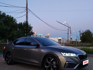 2021 Skoda Octavia IV (A8), серый, 3000000 рублей, вид 3