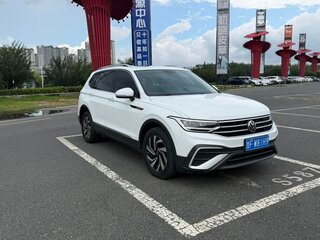 2023 Volkswagen Tiguan L II Рестайлинг (China Market), белый, 2570000 рублей, вид 3