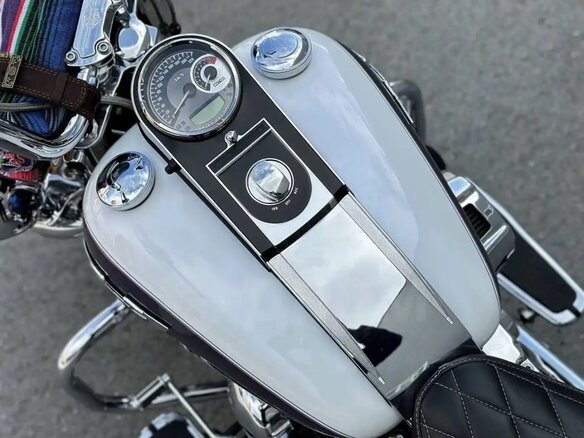 2010 Harley-Davidson Softail Deluxe, пурпурный, 1350000 рублей - вид 23
