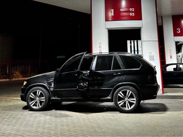 2003 BMW X5 4.6is I (E53), чёрный, 619000 рублей - вид 5