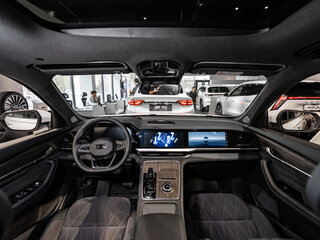 2026 Geely Monjaro I Рестайлинг, белый, 4854990 рублей, вид 4