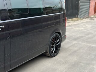 2020 Volkswagen Multivan T6 Рестайлинг, чёрный, 7300000 рублей, вид 4