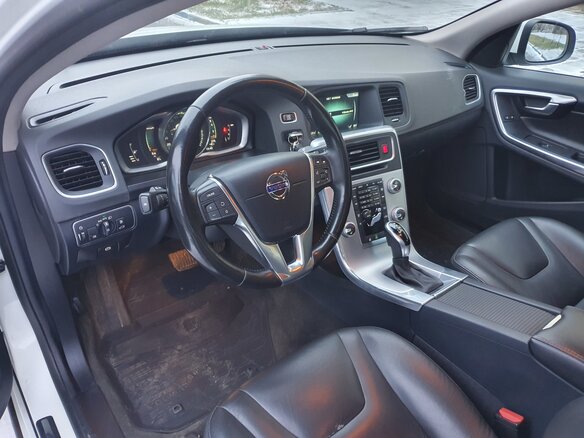2016 Volvo S60 II Рестайлинг, белый - вид 10
