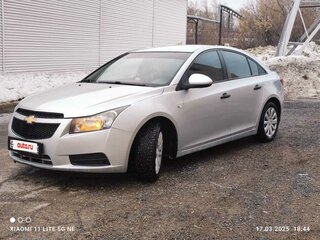 2010 Chevrolet Cruze I, серебристый, 550000 рублей, вид 1