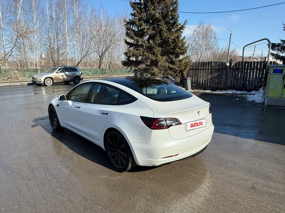 2019 Tesla Model 3 Long Range I, белый, 3450000 рублей - вид 3