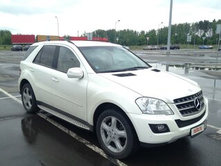 2008 Mercedes-Benz M-Класс 350 II (W164) Рестайлинг, белый, 2250000 рублей, вид 3