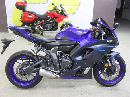 2022 Yamaha YZF-R7, синий, 699000 рублей, вид 3