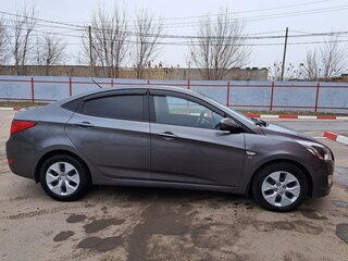 2014 Hyundai Solaris I Рестайлинг, серый, 1075000 рублей, вид 5