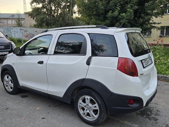 2013 Chery IndiS (S18D) I, белый, 300000 рублей - вид 8