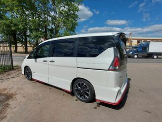 2018 Nissan Serena S-Hybrid V (C27), белый, 1800000 рублей, вид 3