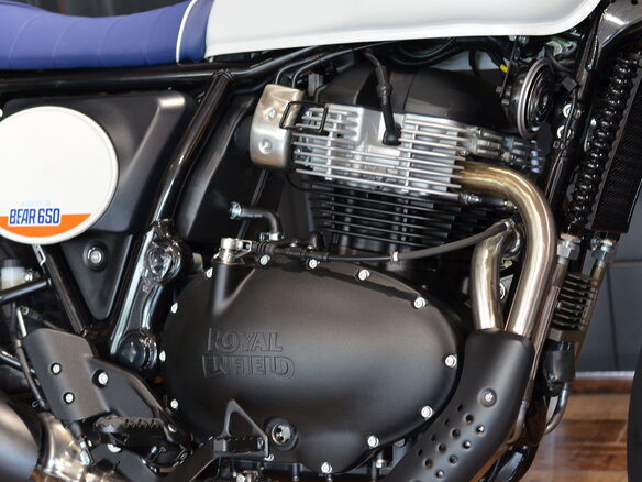 2026 Royal Enfield Bear 650, серебристый, 728000 рублей - вид 7